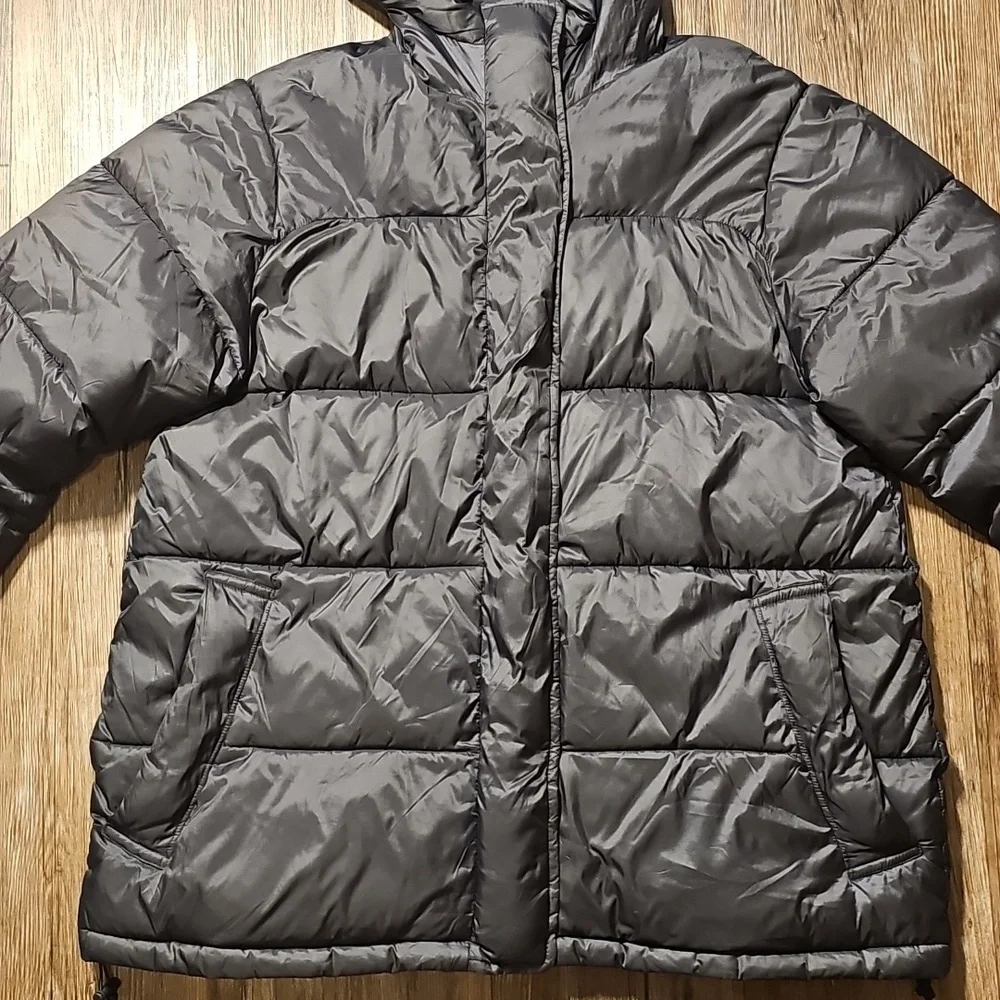 Womens Everlane Renew Puffy Puff Jacket Medium - Picture 2 of 5